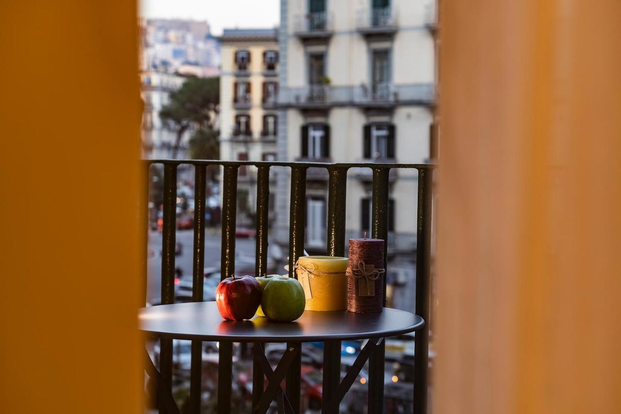 Le Stanze Del Barone Bed & Breakfast Napoli Dış mekan fotoğraf